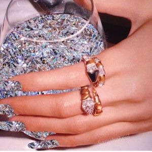 Like what you see in my closet?! Make an offer! 🥰